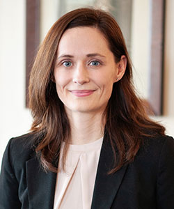 Dr. Jennifer Urquhart